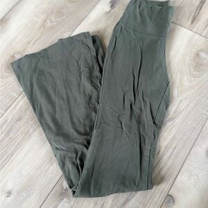 Wild Fable Olive Green Leggings